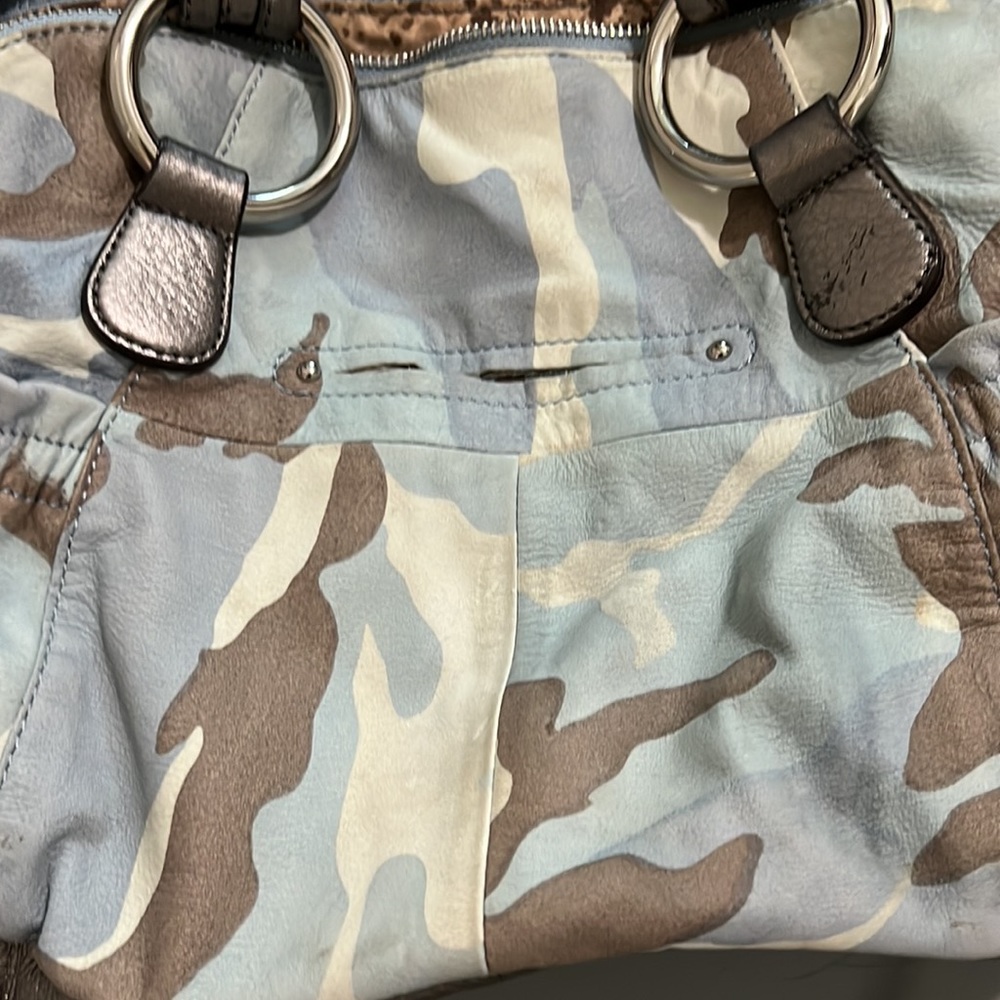 B. Makowsky Blue Camo Leather Bag - Picture 5 of 7